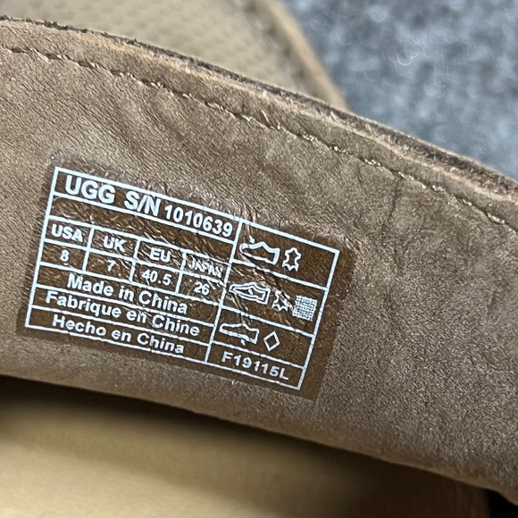 NIB UGG Mens 8 Henrick Perforated Leather Driving Moccasins Taupe Loafer 1010639 - Picture 10 of 11